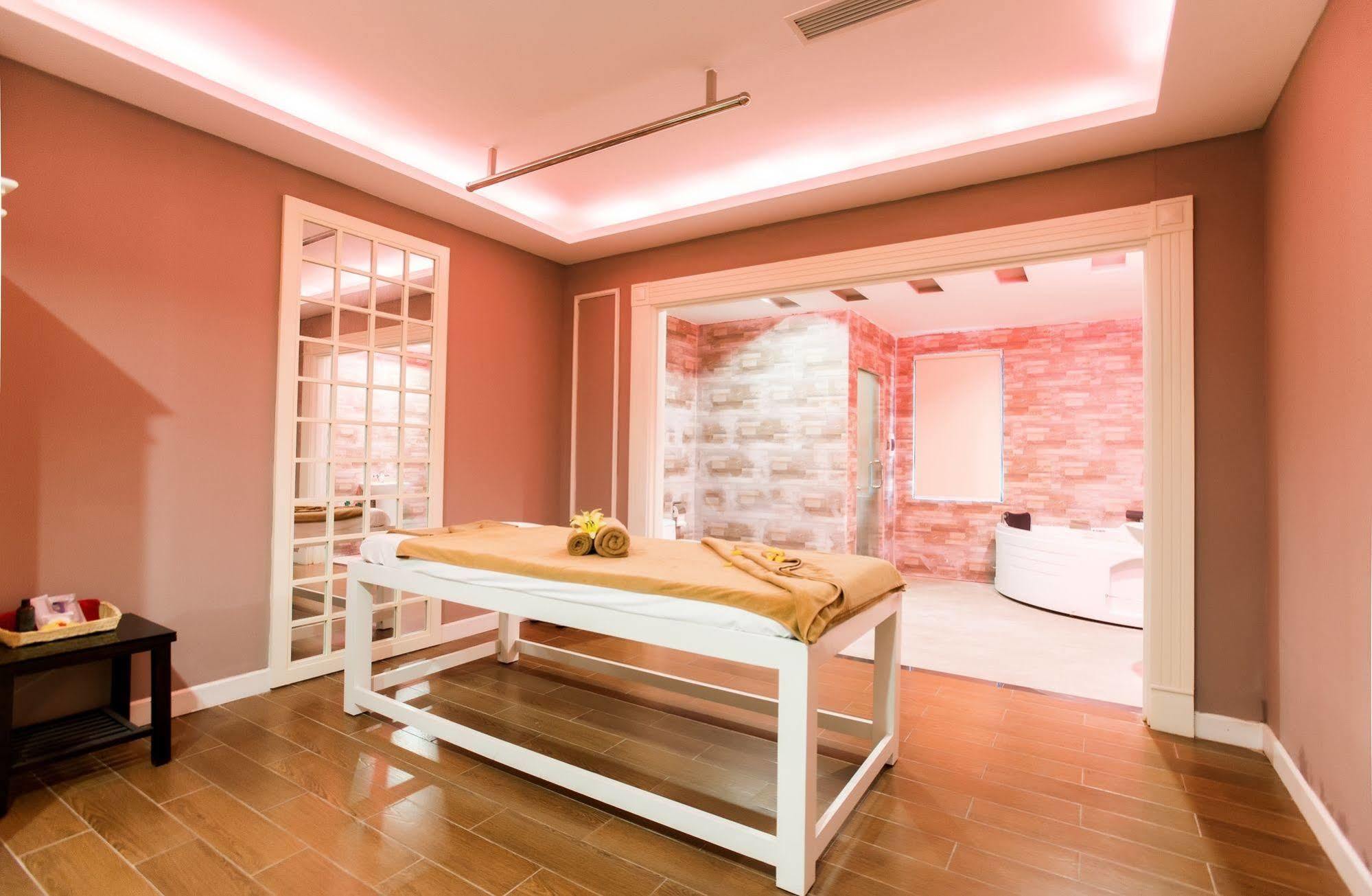 Muong Thanh Luxury Can Tho Hotel Dış mekan fotoğraf
